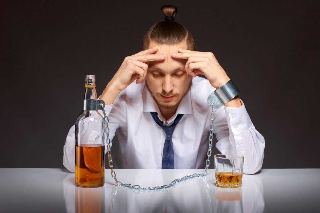 Acidente de Trabalho e  Alcoolismo – DDS