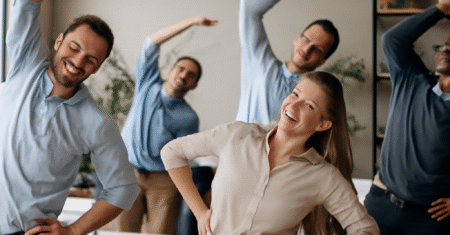 Ginástica Laboral: Como 15 Minutos por Dia Podem Revolucionar o Ambiente de Trabalho